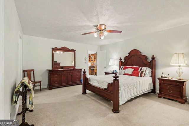 5256 Alexanders Lake Road SW, Stockbridge, GA 30281