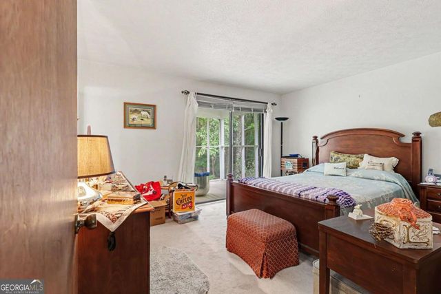 5256 Alexanders Lake Road SW, Stockbridge, GA 30281