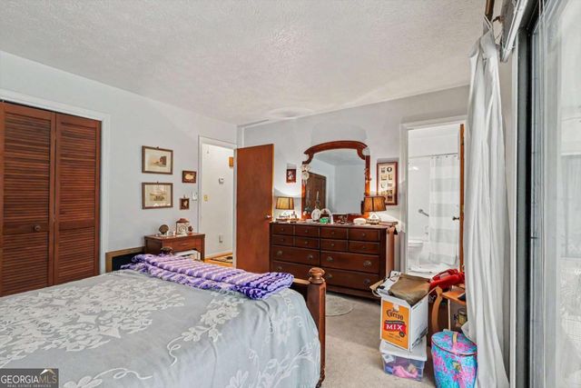 5256 Alexanders Lake Road SW, Stockbridge, GA 30281