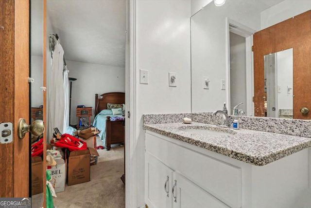 5256 Alexanders Lake Road SW, Stockbridge, GA 30281