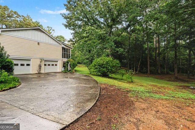 5256 Alexanders Lake Road SW, Stockbridge, GA 30281