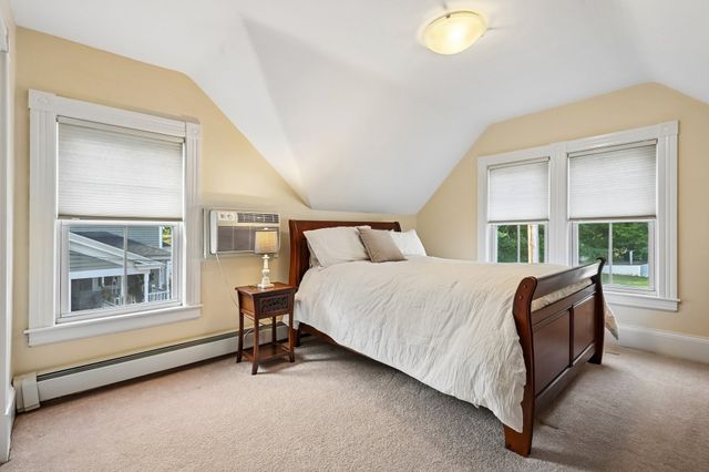 18 Highland Ave, Chelmsford, MA 01863