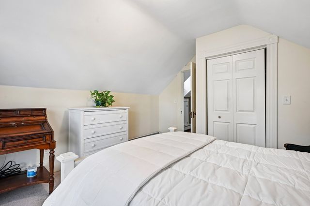 18 Highland Ave, Chelmsford, MA 01863
