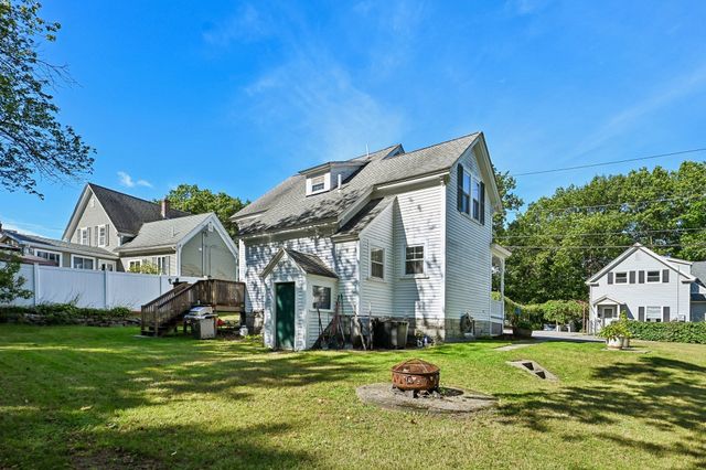 18 Highland Ave, Chelmsford, MA 01863
