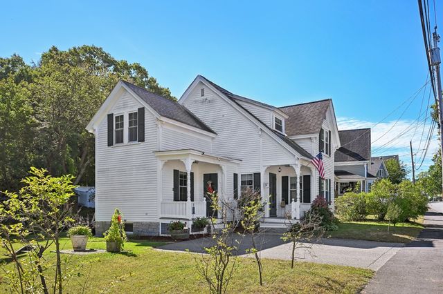 18 Highland Ave, Chelmsford, MA 01863