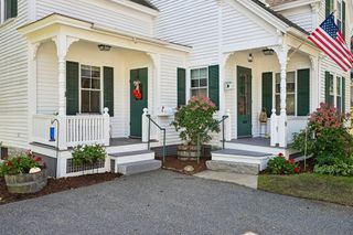 18 Highland Ave, Chelmsford, MA 01863