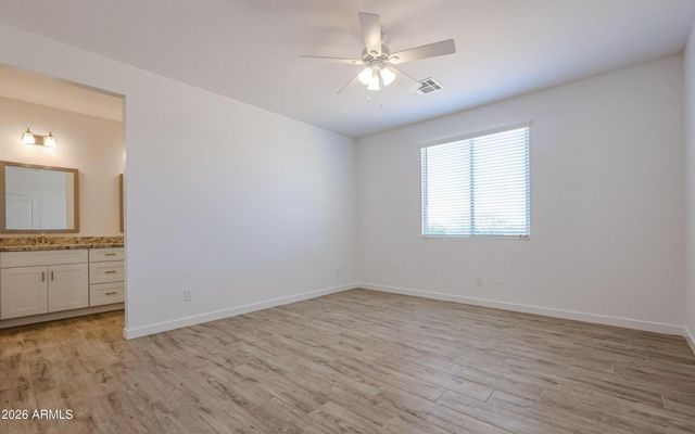 812 E IRVINE Road, Phoenix, AZ 85086