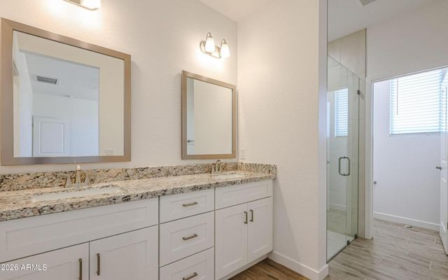 812 E IRVINE Road, Phoenix, AZ 85086