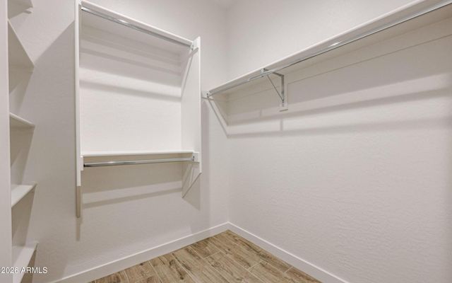 812 E IRVINE Road, Phoenix, AZ 85086