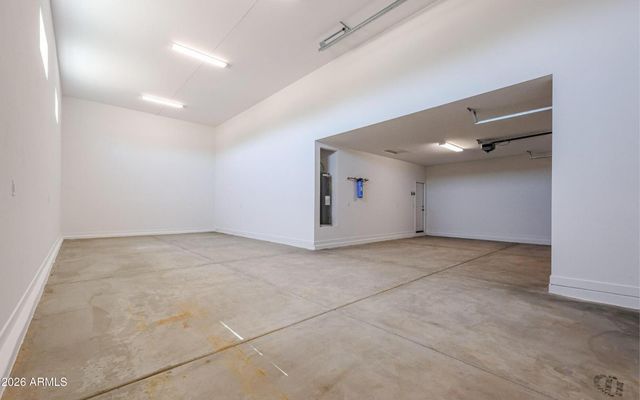 812 E IRVINE Road, Phoenix, AZ 85086