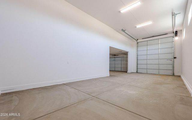 812 E IRVINE Road, Phoenix, AZ 85086