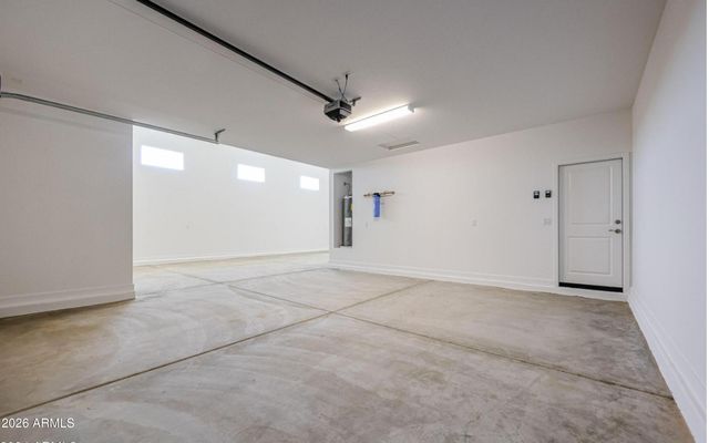 812 E IRVINE Road, Phoenix, AZ 85086