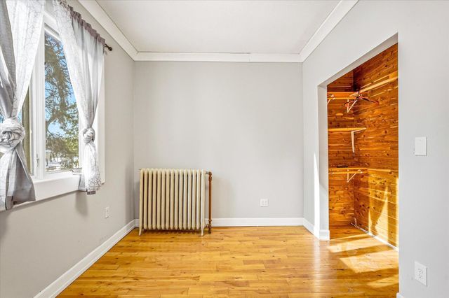 829 Lawson Avenue E, Saint Paul, MN 55106