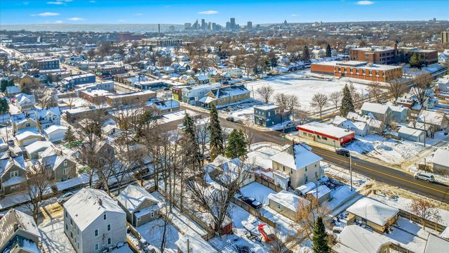 829 Lawson Avenue E, Saint Paul, MN 55106