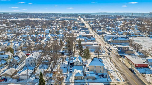 829 Lawson Avenue E, Saint Paul, MN 55106