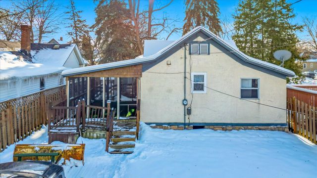 829 Lawson Avenue E, Saint Paul, MN 55106