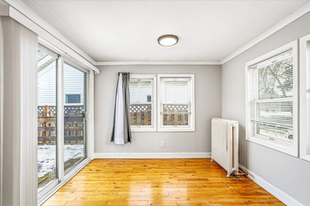 829 Lawson Avenue E, Saint Paul, MN 55106