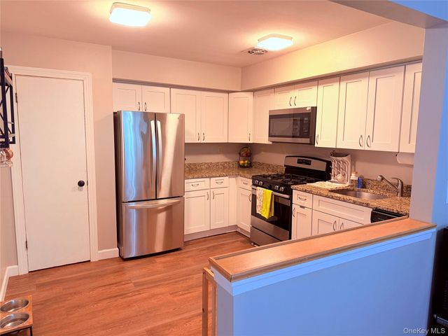 45 Redwood Drive, Highland Mills, NY 10930