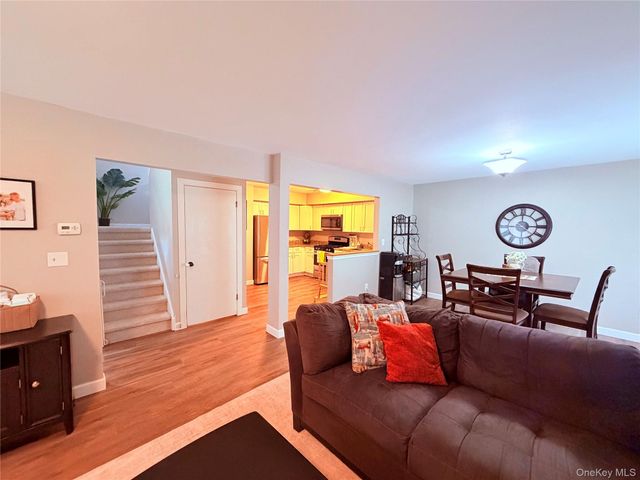 45 Redwood Drive, Highland Mills, NY 10930