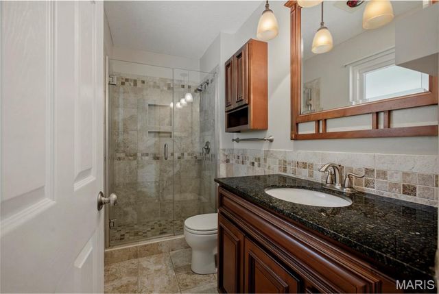 1621 Long Leaf Circle, St Louis, MO 63146