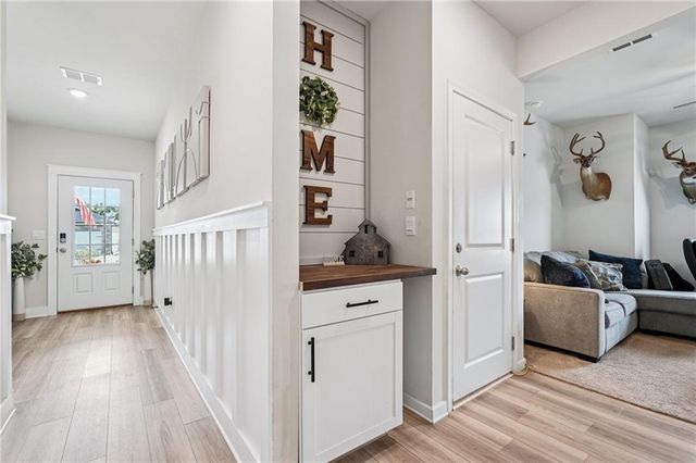 401 MURPHY Avenue, Canton, GA 30114