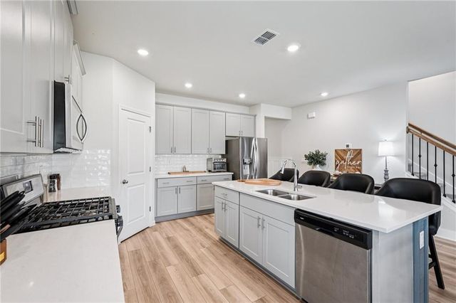 401 MURPHY Avenue, Canton, GA 30114