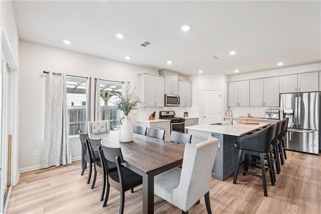 401 MURPHY Avenue, Canton, GA 30114