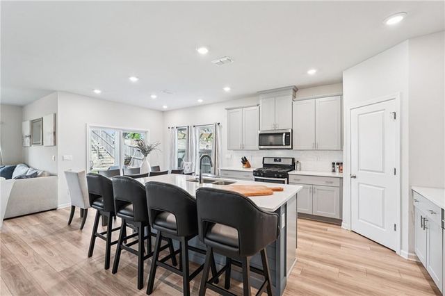 401 MURPHY Avenue, Canton, GA 30114