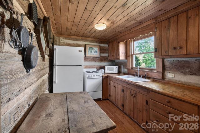 485 Frog Creek Road, Union Mills, NC 28167