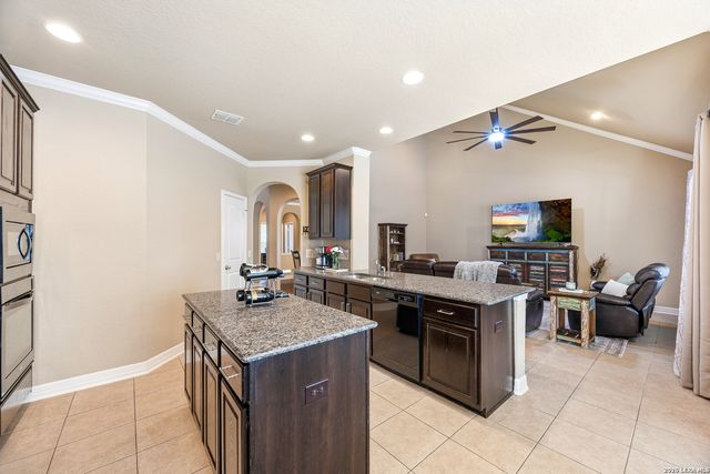 28807 Sopris Ln, San Antonio, TX 78260