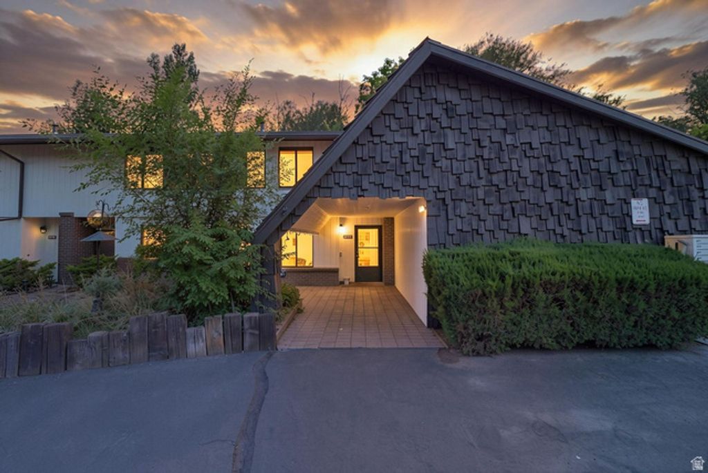 4599 S WOODDUCK LN, Millcreek, UT 84117 — exterior