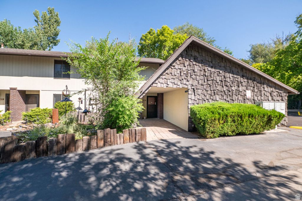 4599 S WOODDUCK LN, Millcreek, UT 84117 — photo 2