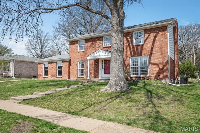 10465 Gregory Court, St Louis, MO 63128