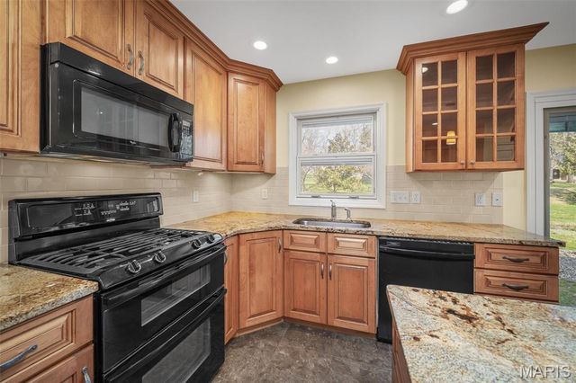 10465 Gregory Court, St Louis, MO 63128