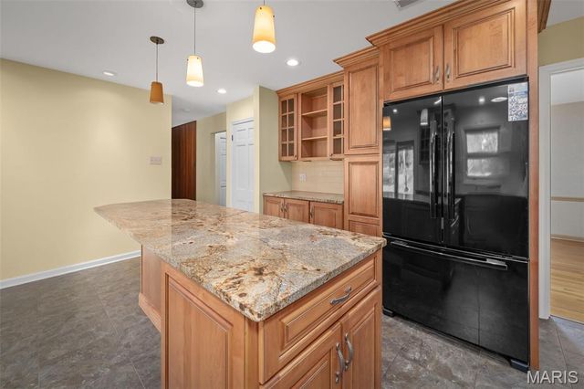 10465 Gregory Court, St Louis, MO 63128