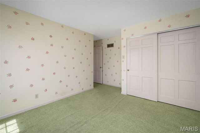 10465 Gregory Court, St Louis, MO 63128