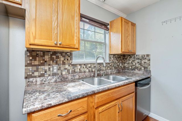 10 Flora Cove, Crestview, FL 32539