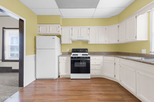 845 Rogers Street, Toledo, OH 43605