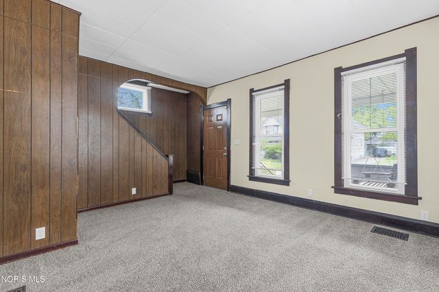 845 Rogers Street, Toledo, OH 43605