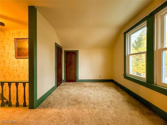 221 N Market Street, Lodi, OH 44254