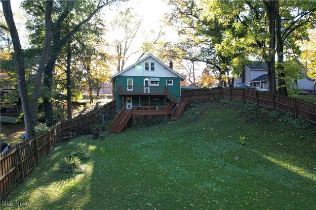 221 N Market Street, Lodi, OH 44254