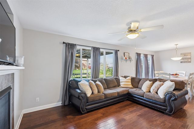 3005 SE Ridge Crest Street, Grimes, IA 50111