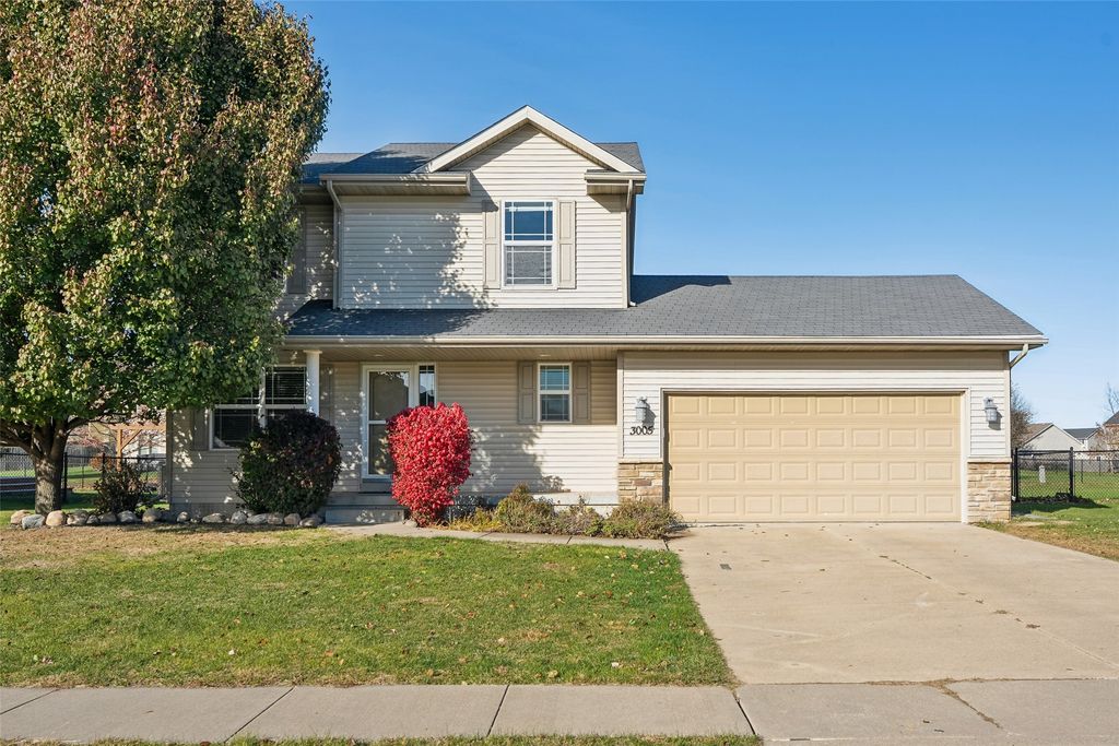 3005 SE Ridge Crest Street, Grimes, IA 50111