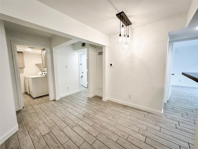 1307 Norwalk LN 102, Austin, TX 78703