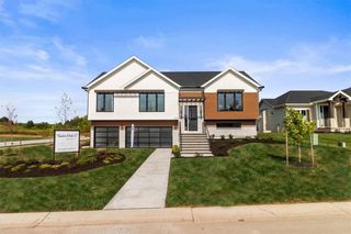 4313 SE Adams Drive, Blue Springs, MO 64014