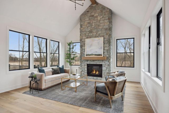 1973 Leaping Deer Circle, Medina, MN 55340