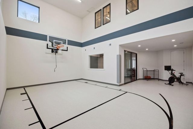 1973 Leaping Deer Circle, Medina, MN 55340