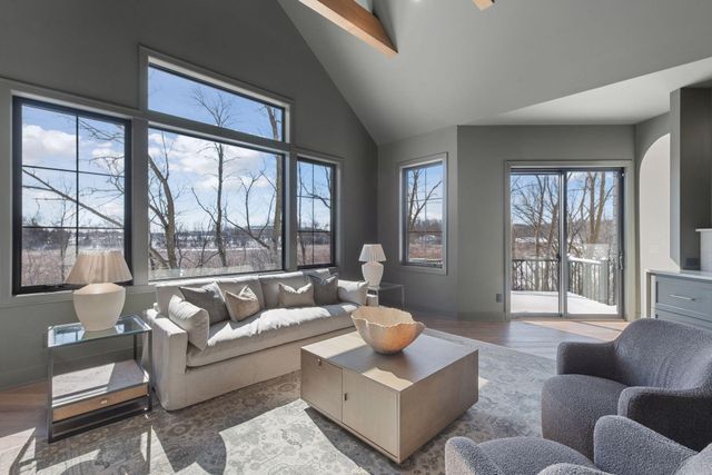 1973 Leaping Deer Circle, Medina, MN 55340