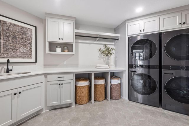 1973 Leaping Deer Circle, Medina, MN 55340