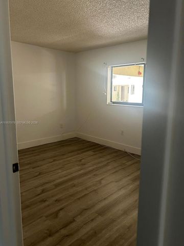 8045 SW 107th Ave 115, Miami, FL 33173